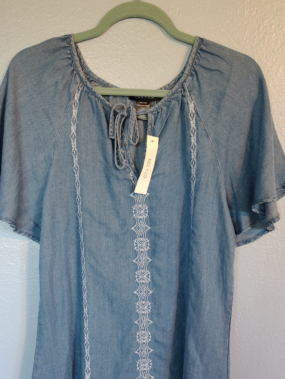 Embroidered Tie-Neck Chambray Tunic Top - Light Blue